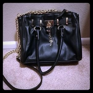 Used like new aldo purse.